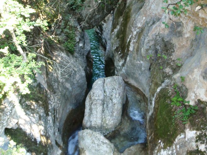 El últimos rápel del Formiga desde la pasarela