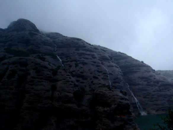La Peña Cosme debajo de la tormenta