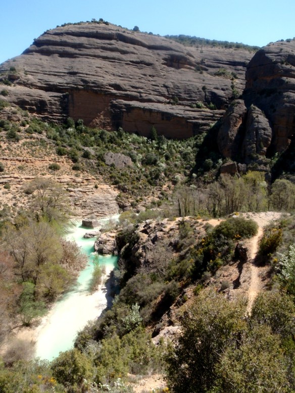 La bajada al Puente de Fuendebaños