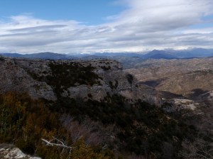 Vistas desde el camino al Corral Villanueva a la Cresta y las Cuevas de Bagüeste