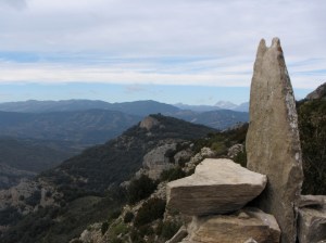 Un hito cerca de la Peña Surta