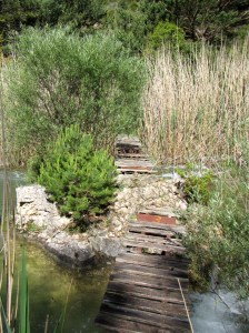 El puente viejo sobre el Flumen